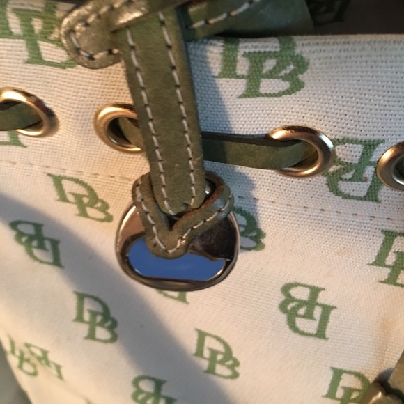 Authentic Vintage Dooney & Bourke Small Tote. - Picture 5 of 6